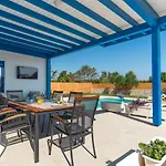 Serenity Villa *