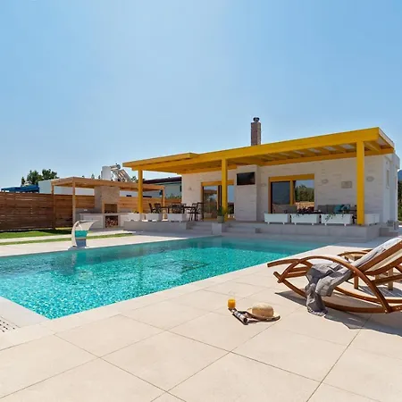 Serenity Villa *