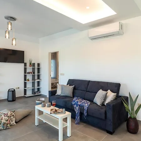 Serenity Villa *